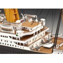 RV5715 R.M.S Titanic 100th Anniversary Edition Includes 6 paints glue and brush 3 postcards Replica menu and Replica promotional